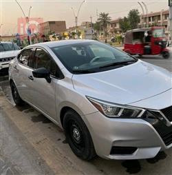 نيسان فيرسا